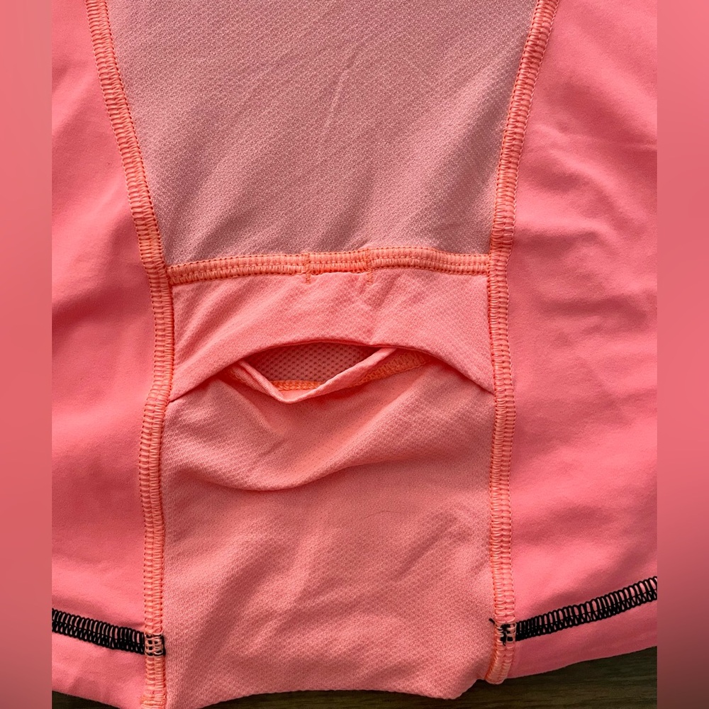 Lululemon Cardio Kick Tank— Size 8 - Picture 10 of 16
